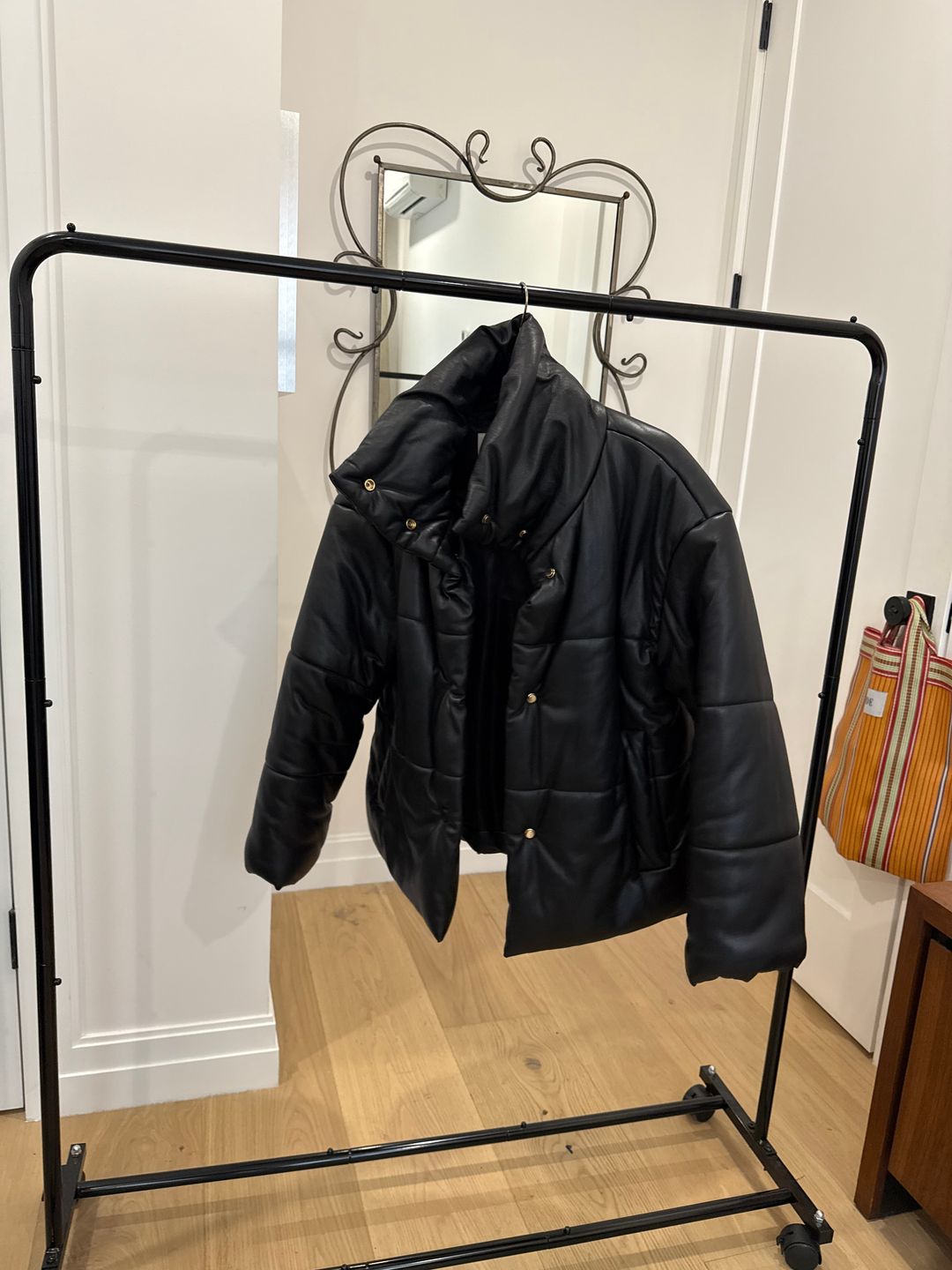 Hide - Okobor™ Alt-Leather Puffer Jacket - Black