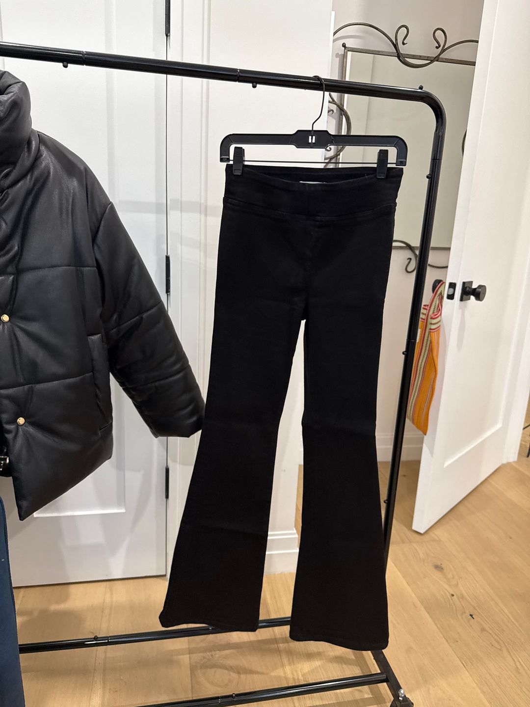 Black legging flare jeans
