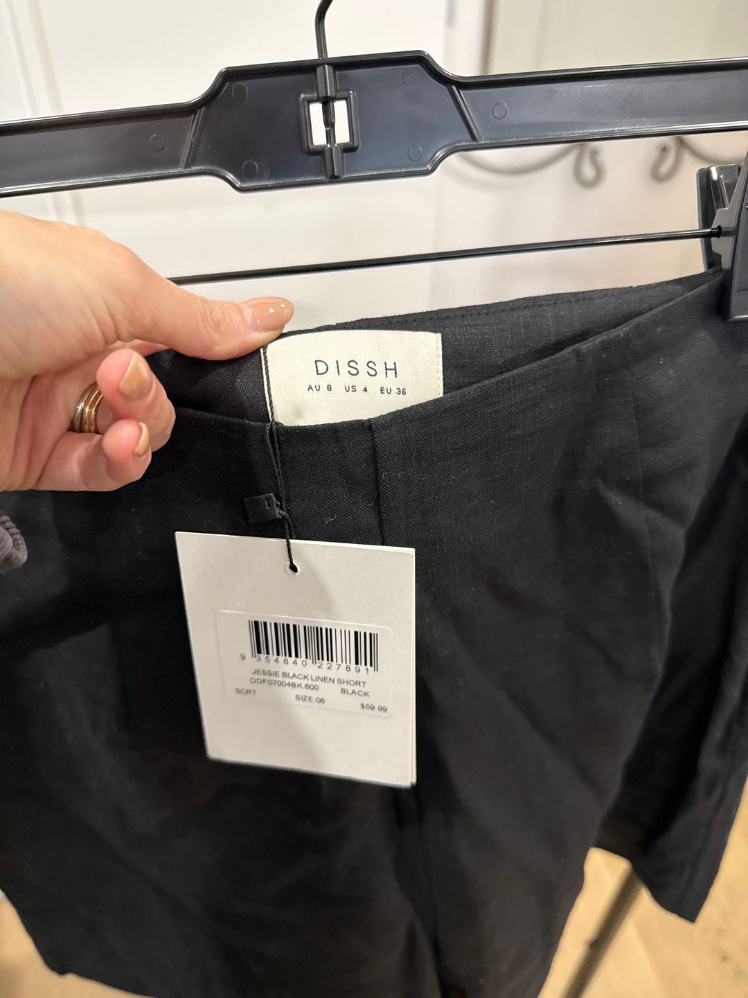 Jessie Black Linen Short