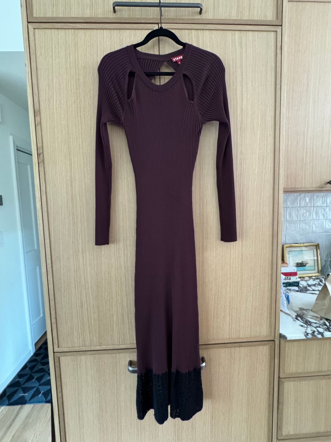 Mulholland Cutout Detail Long Sleeve Midi Dress in Burgundy