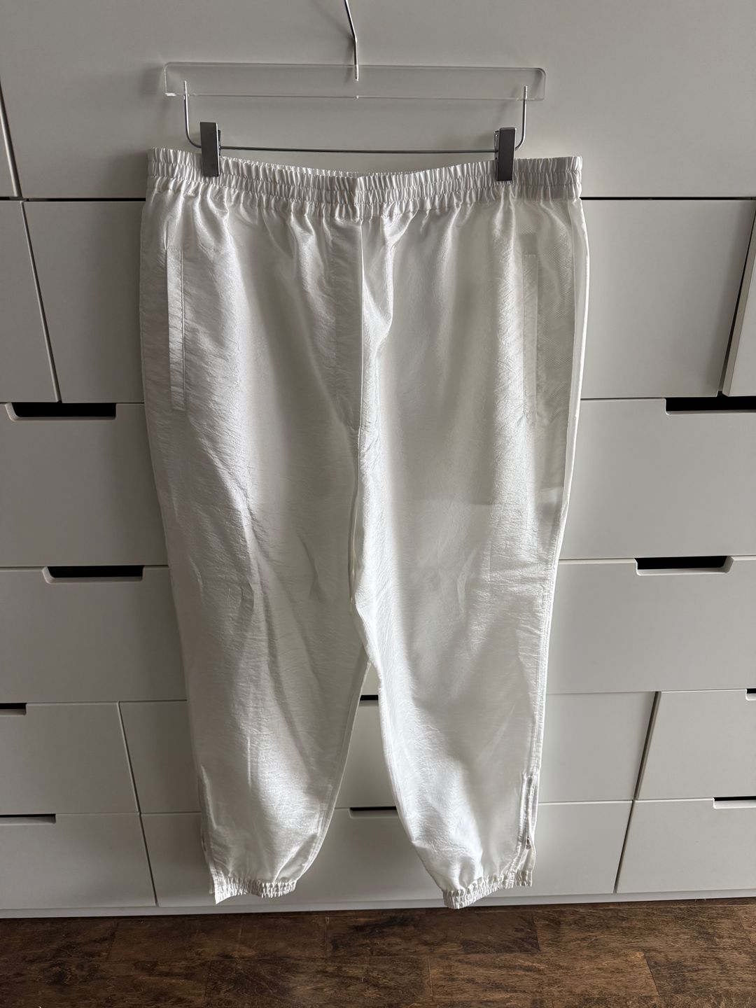 Crispy Nylon Kat Jogger