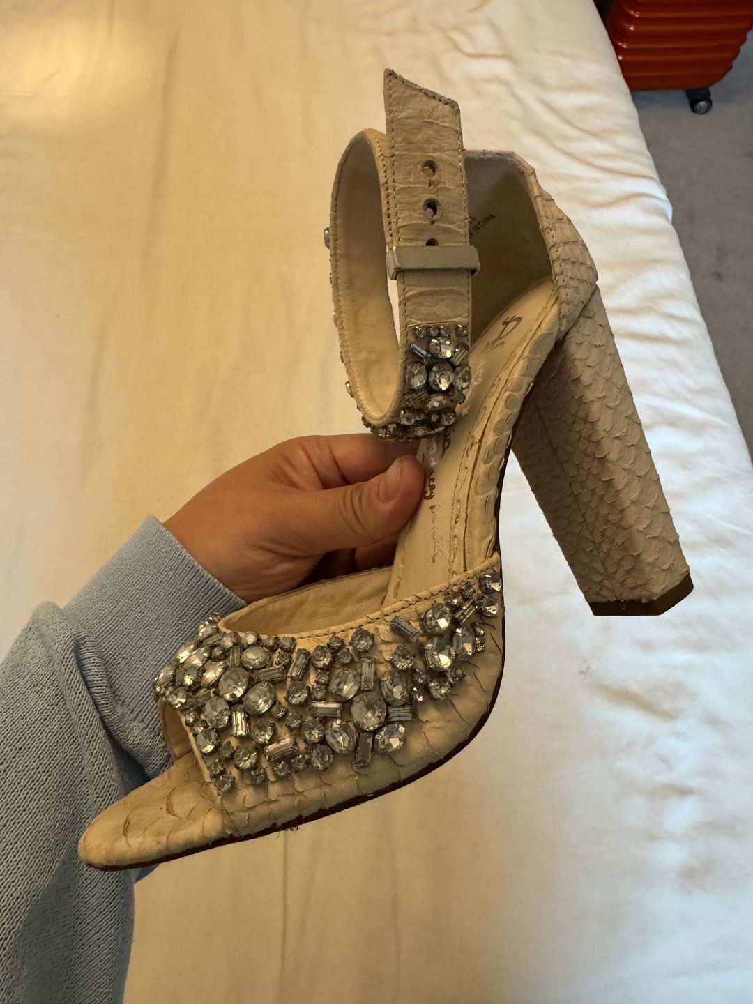 NWT Alice + Olivia Crystal off white peep toe heel with ankle strap 