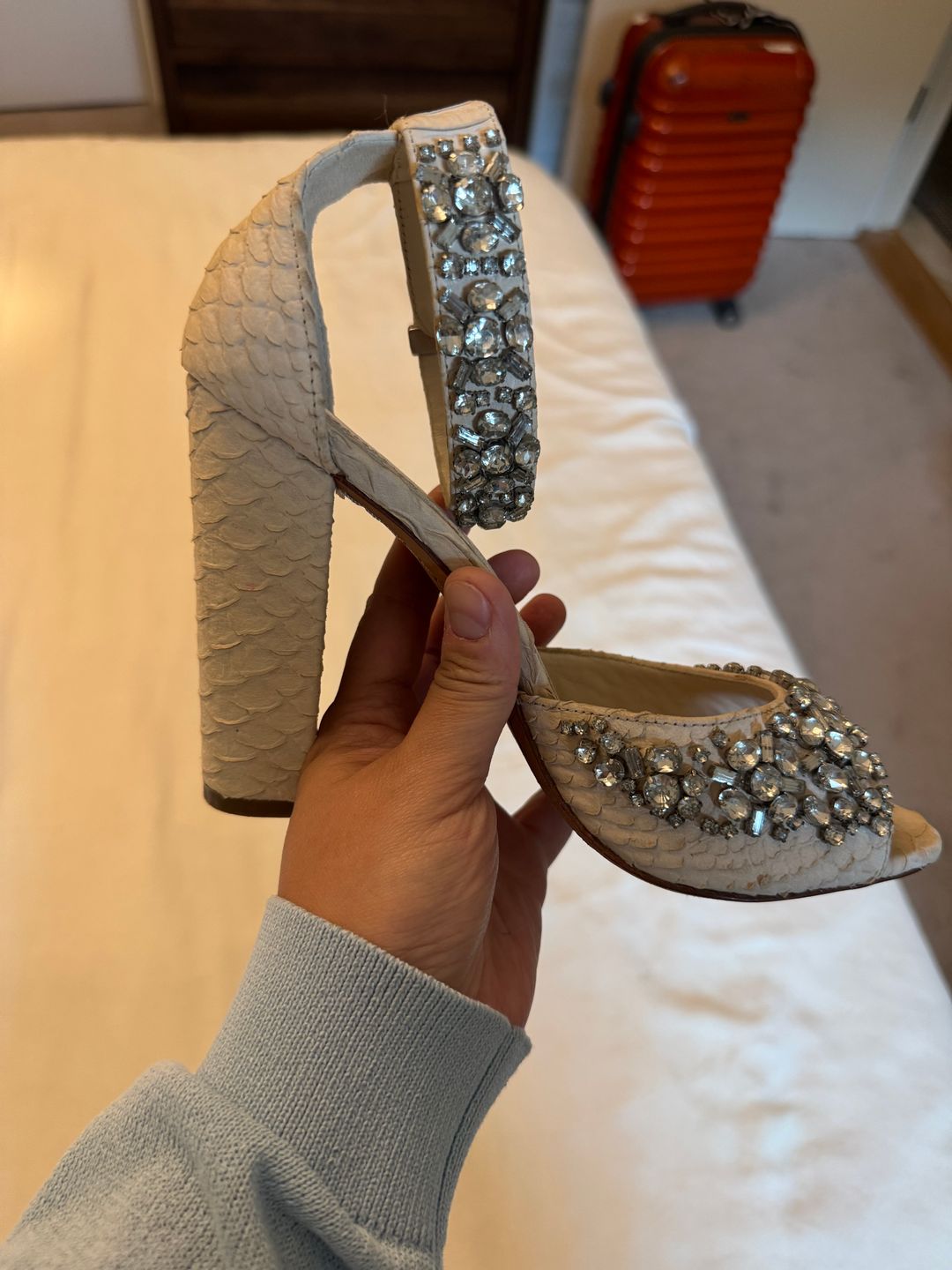 NWT Alice + Olivia Crystal off white peep toe heel with ankle strap 