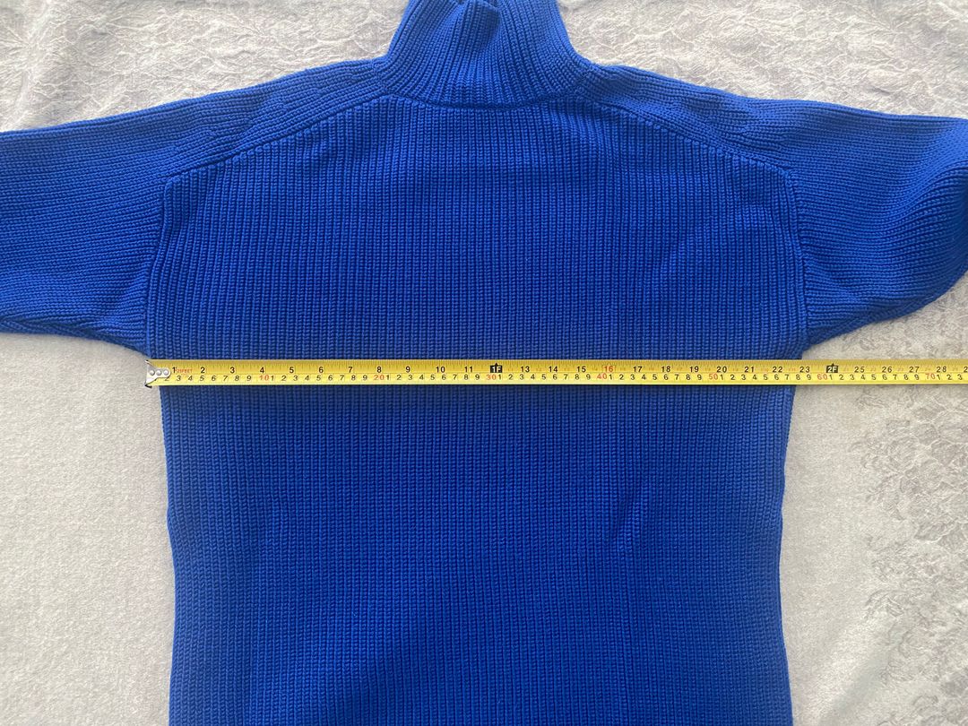 100% Wool Chunky Turtleneck Sweater