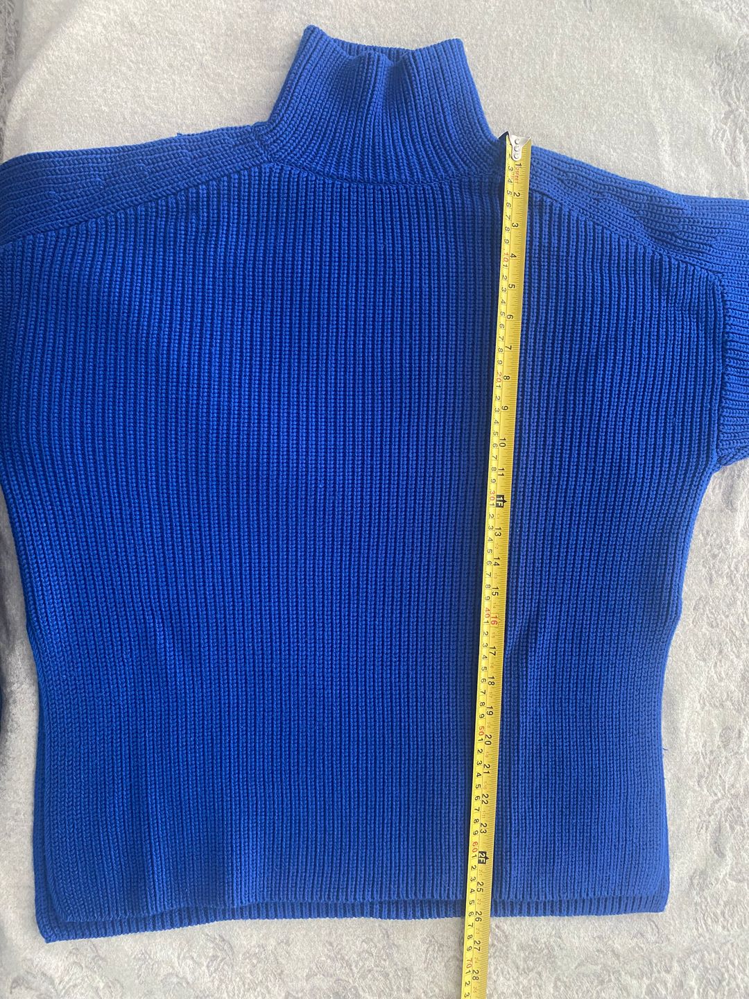100% Wool Chunky Turtleneck Sweater