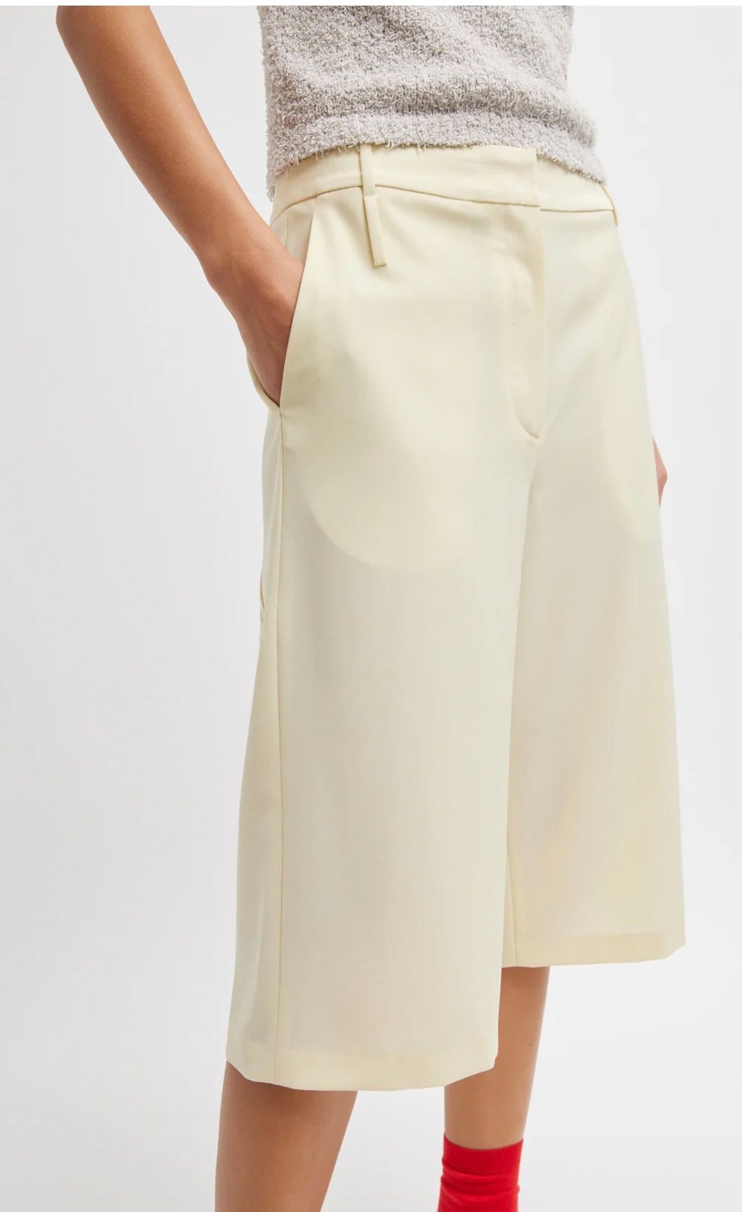 Tropical Wool Short