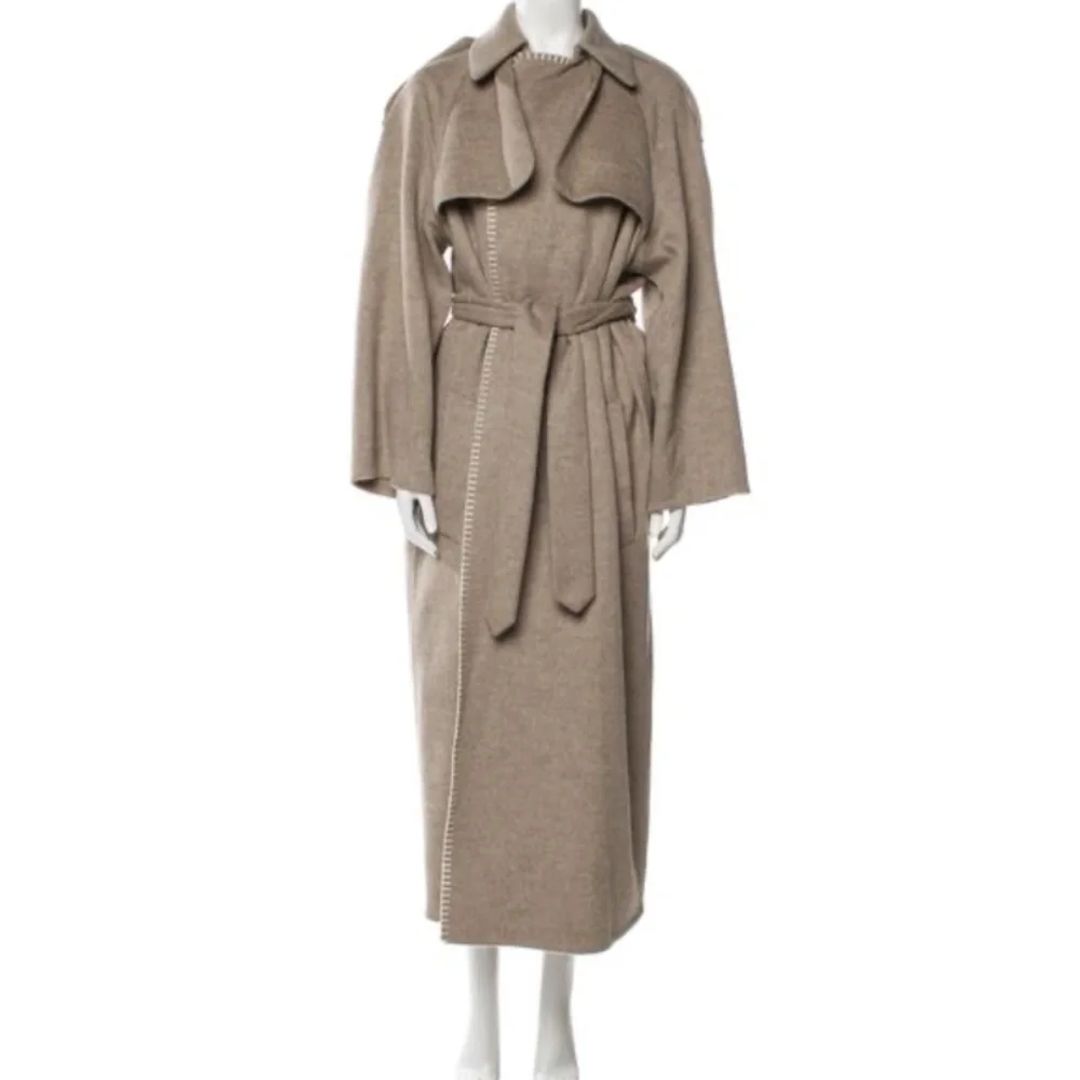 Cashmere and wool coat