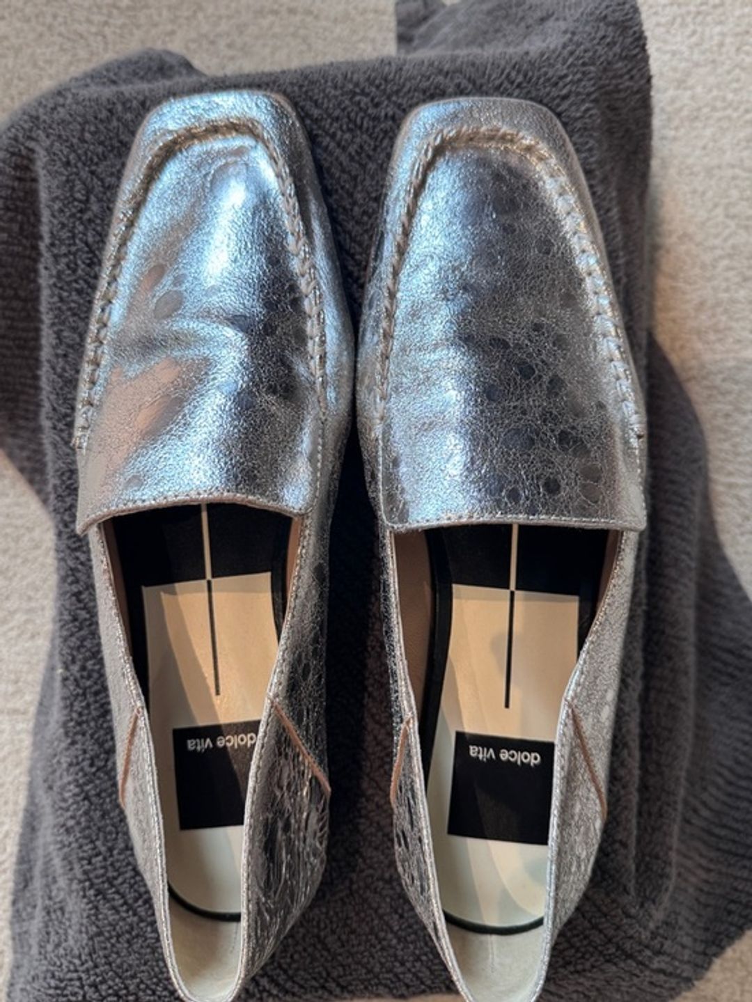 Dolce Vita Beny Flats Silver Distressed Leather - Size 8