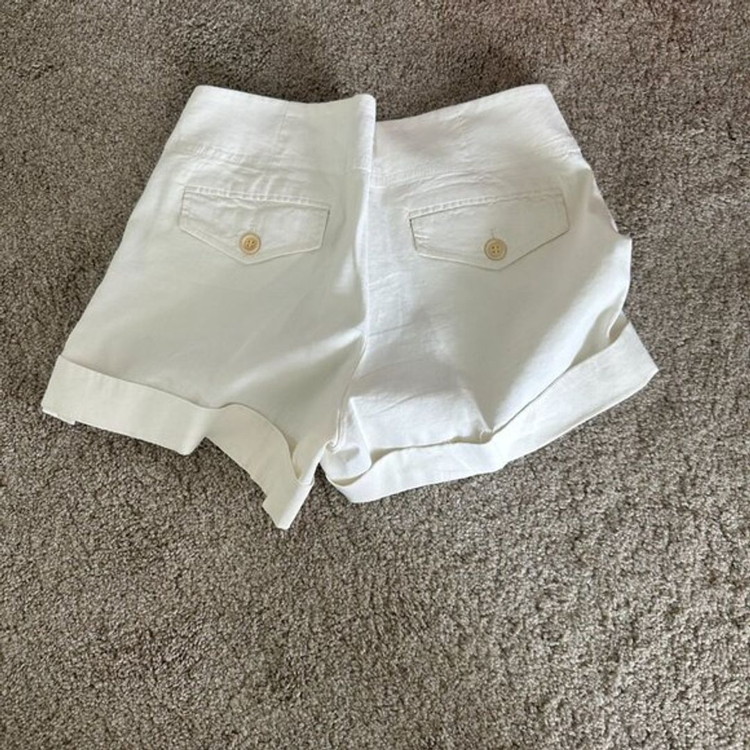 Theory White Linen Blend Shorts