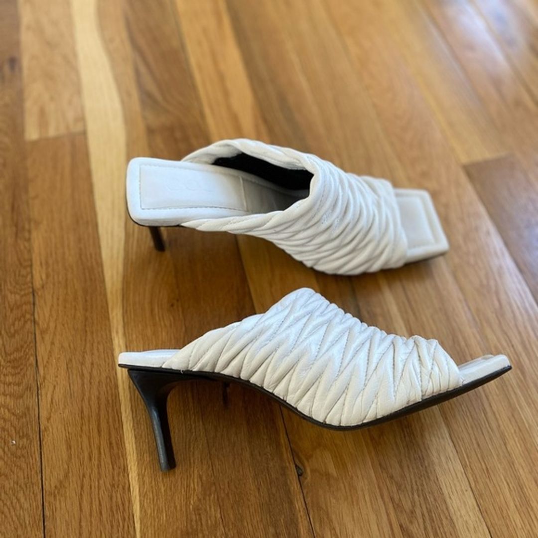 COS Women's Ivory Kitten Heel Mules