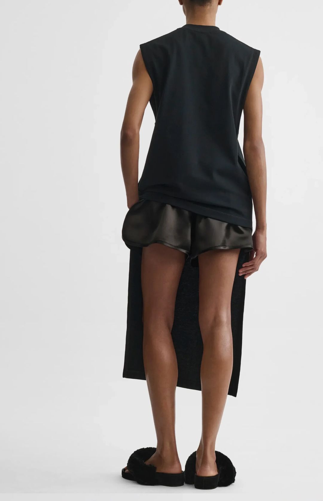 REVERSIBLE TRAIN TANK