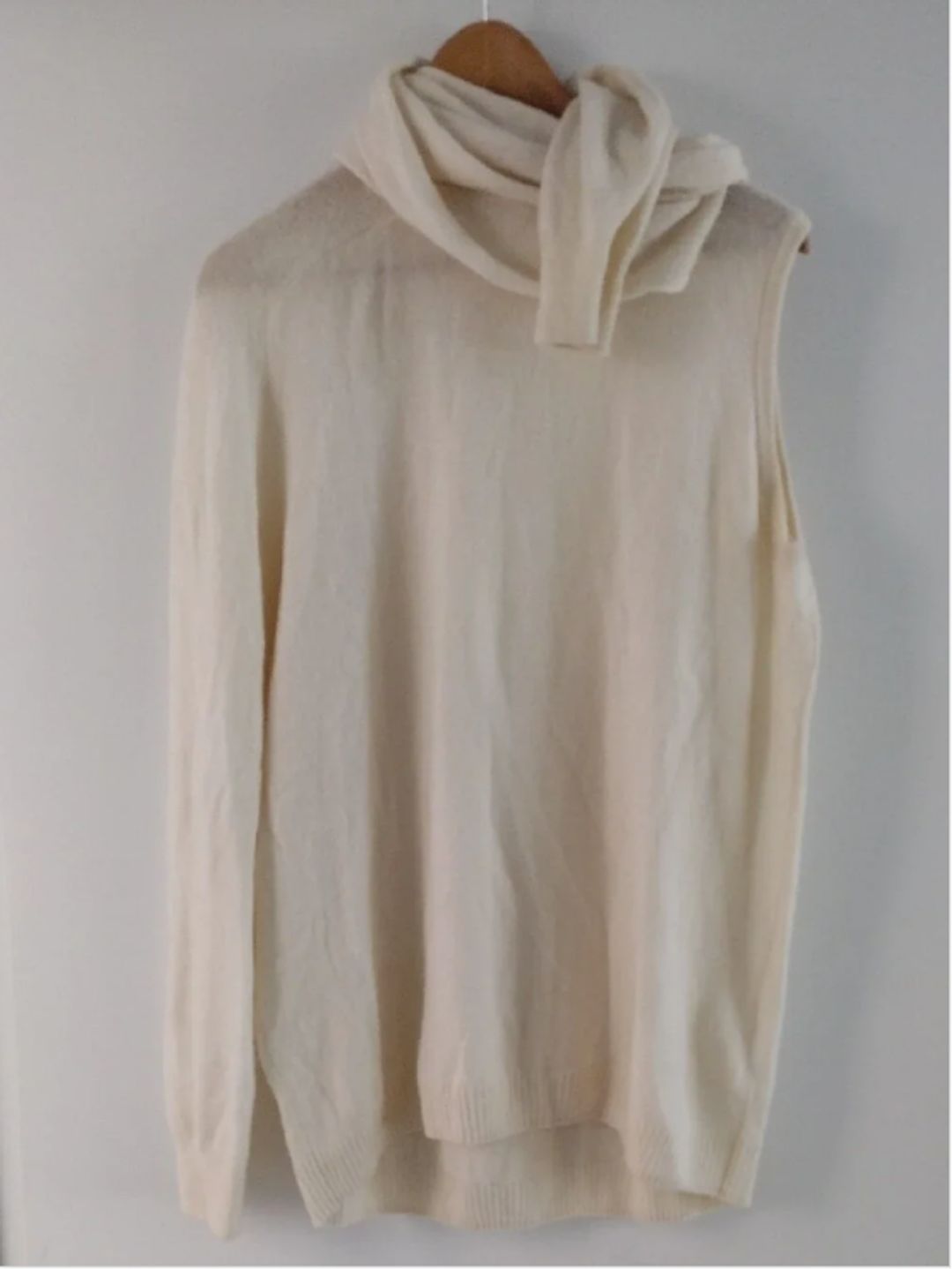 Feather Weight Cashmere Cutout Sleeve Pullover