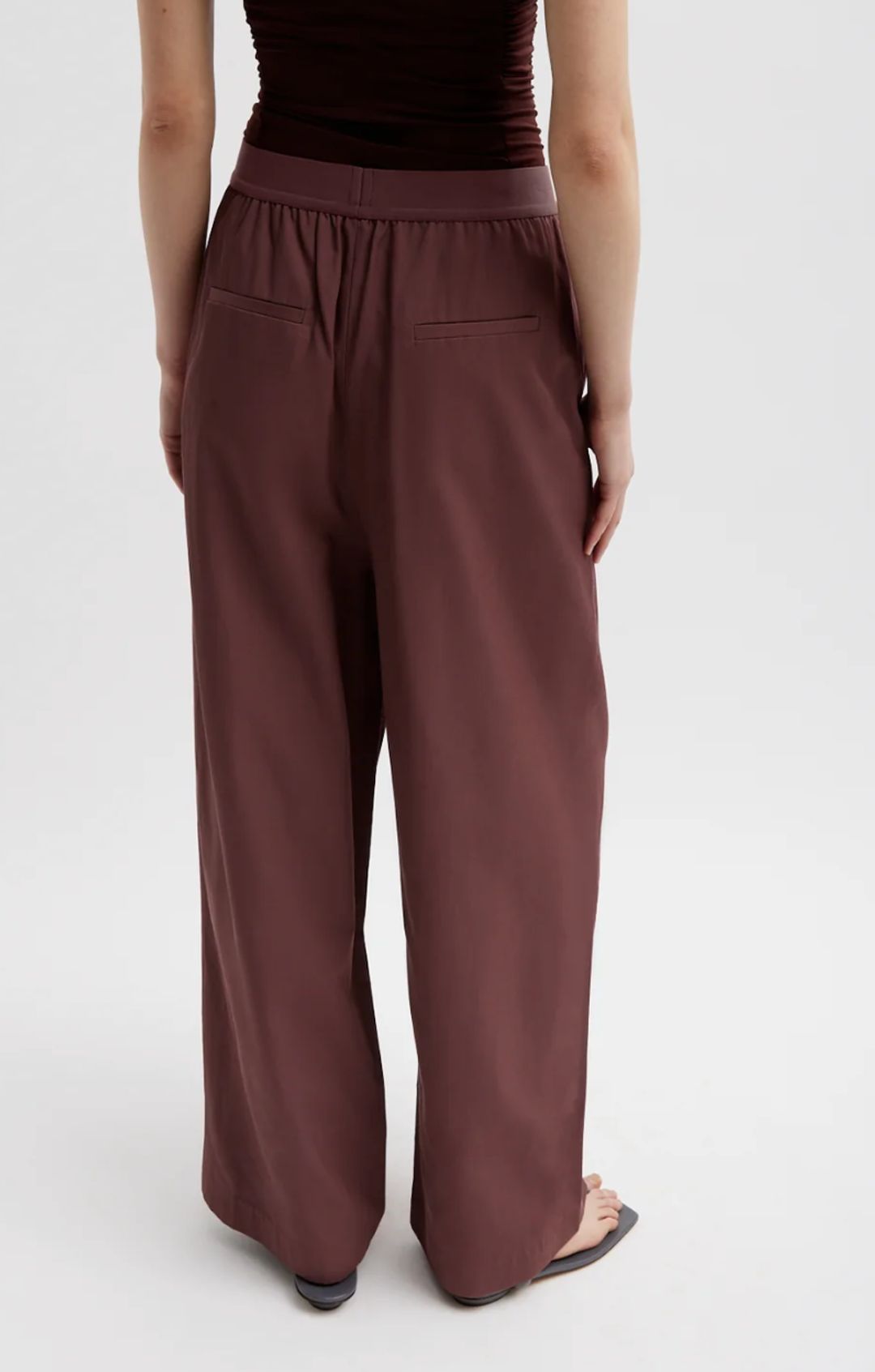 Drapey Suiting Marit Pull On Pant