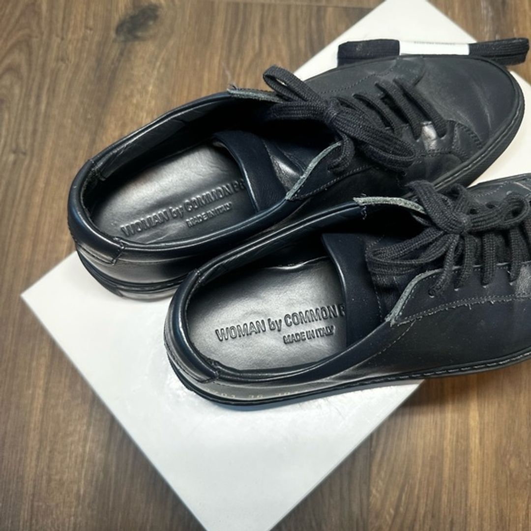 Common Projects Original Achilles Low in Navy