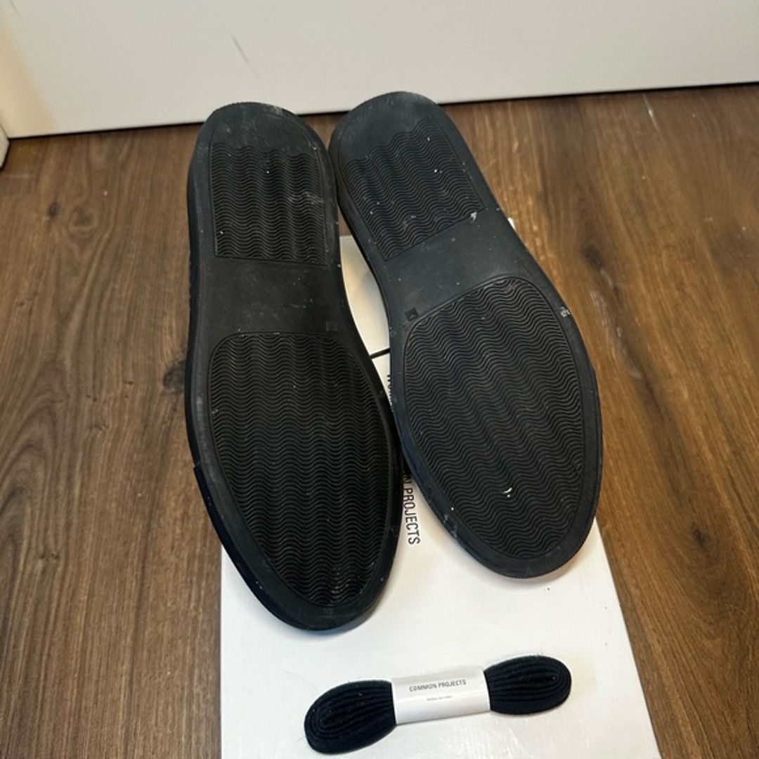 Common Projects Original Achilles Low in Navy