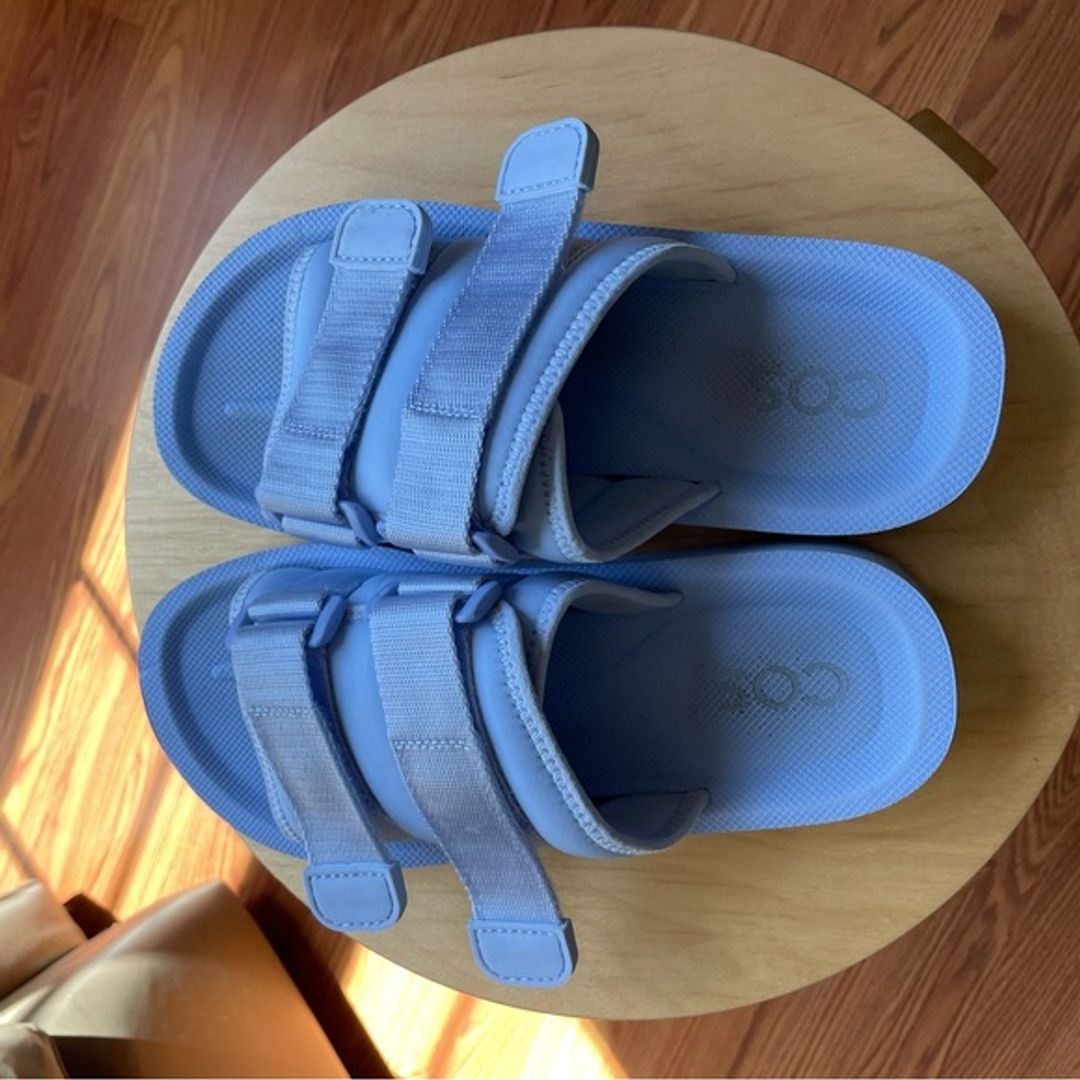 COS Multi-Strap Blue Slides (Size 9)