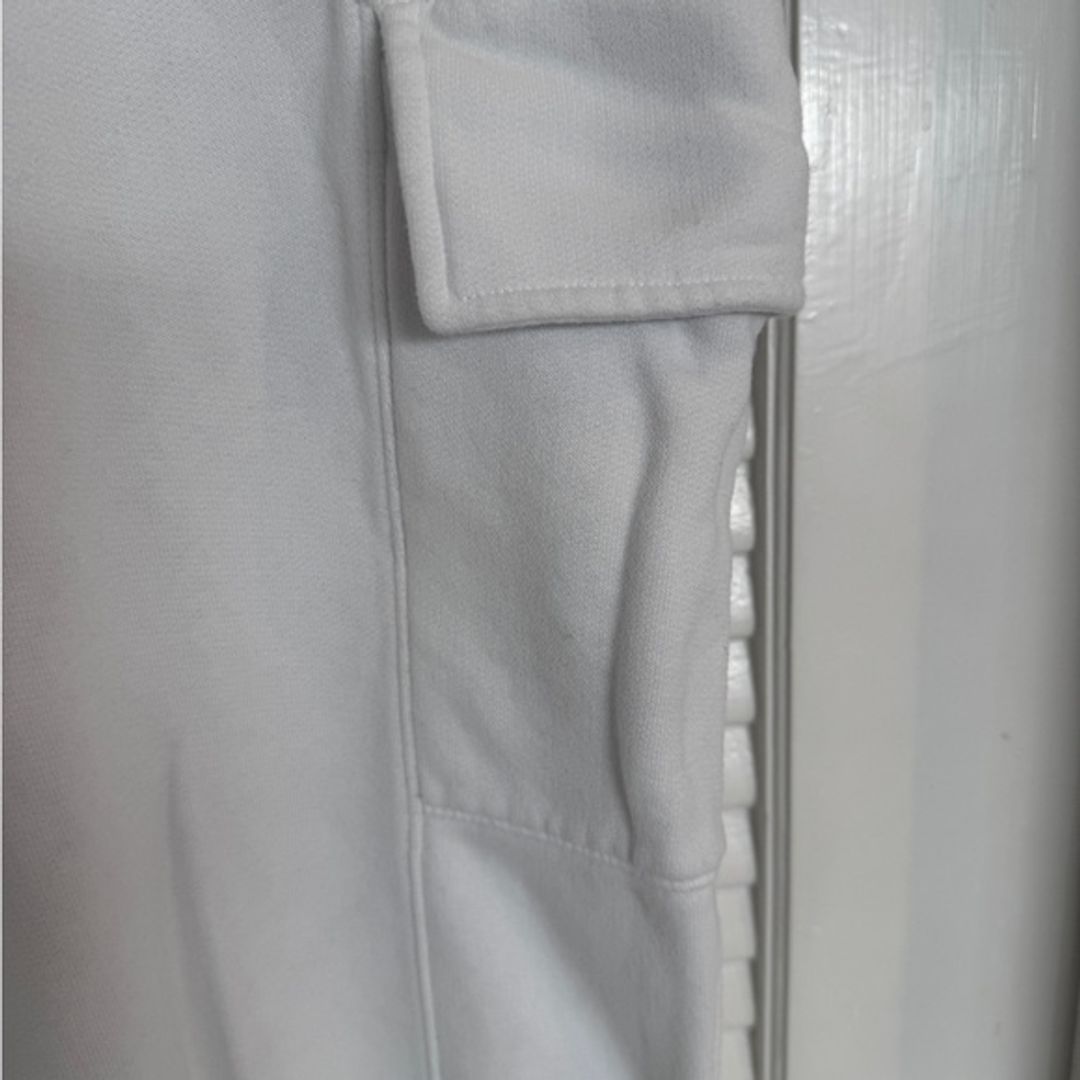 Abercrombie & Fitch Ivory/White Cargo Sweats with Multiple Pockets