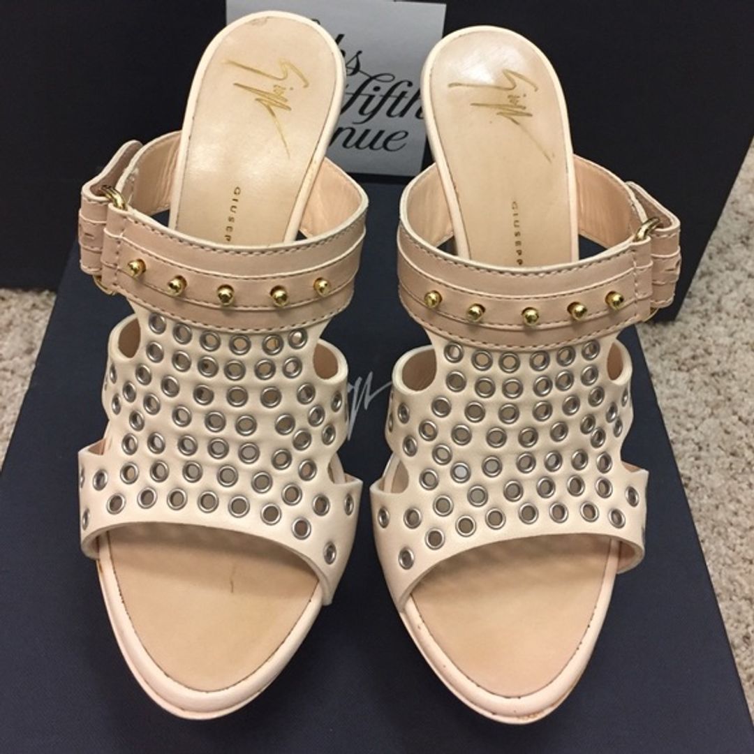 NWT Giuseppe Zanotti Dea 110 Sand Nappa Crema 36.5