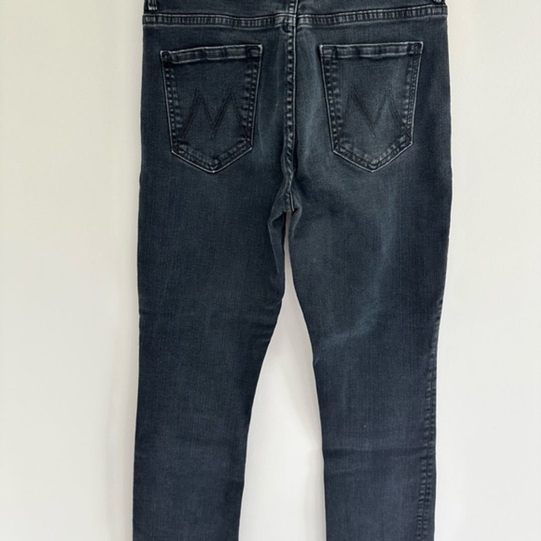 Mother Insider Crop Jeans in Blackbird Wash