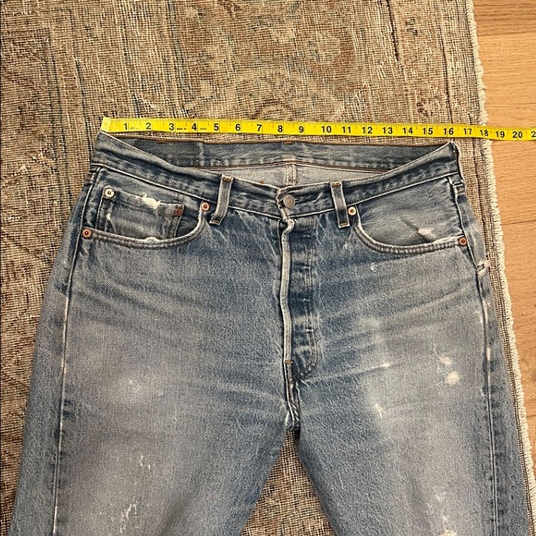 Levis Vintage Distressed Jeans