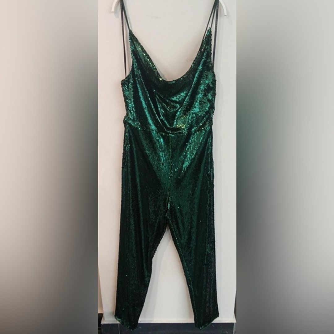 NWT Black Halo Emerald Sequin Dress - Size 4 US