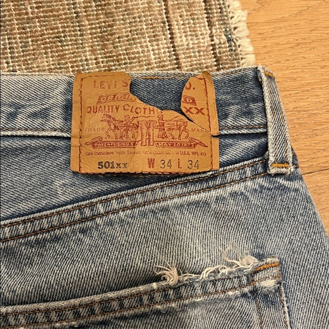 Levis Vintage Distressed Jeans