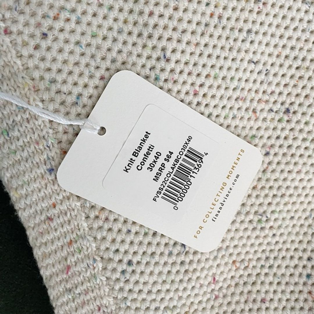NWT Vince Fin & Vince Knit Blanket - Confetti