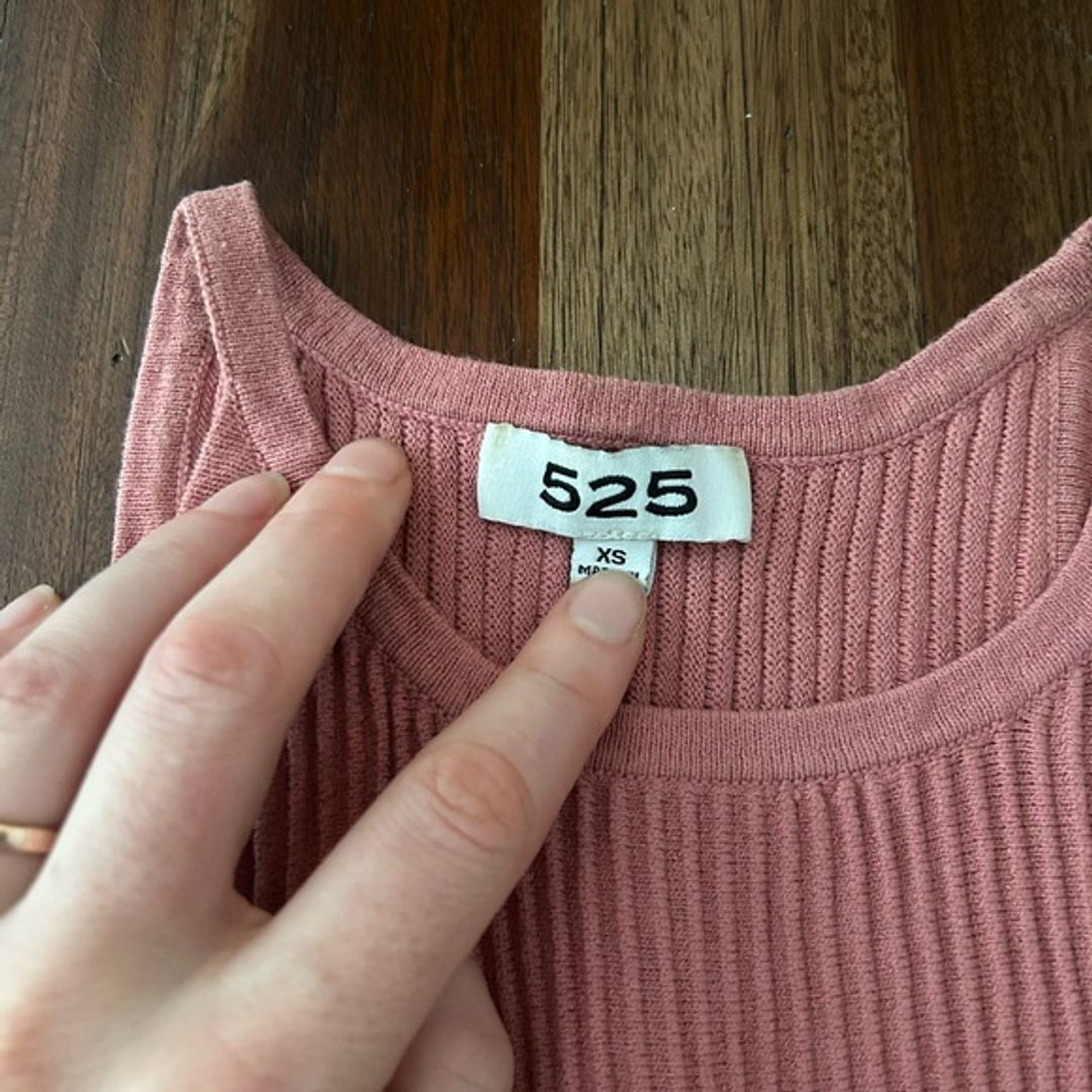 525 America Women's Dusty Rose Ribbed Tank Top with Ribbed Texture and Sporty Fit