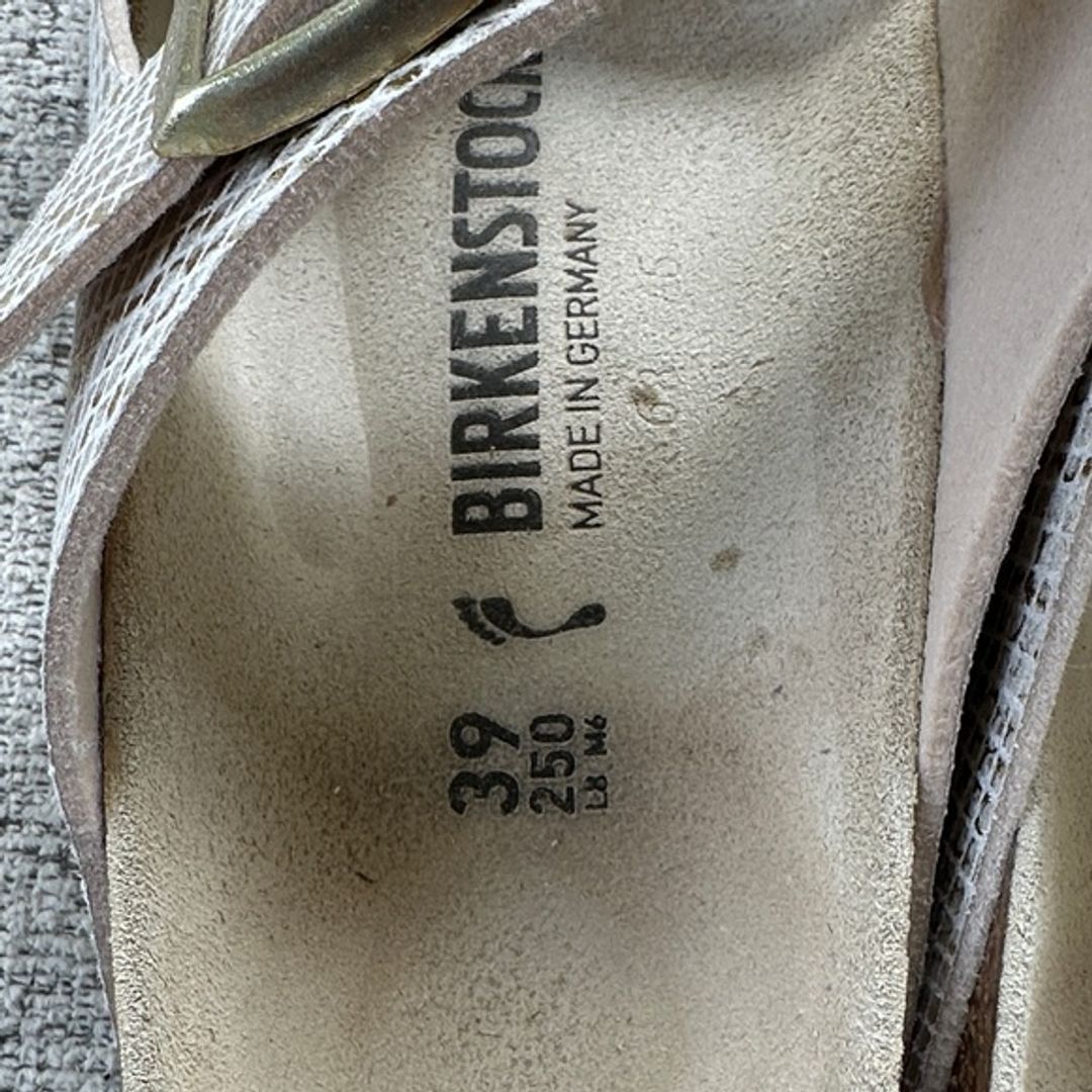 Birkenstock Arizona Textured Cream & Gold Sandals