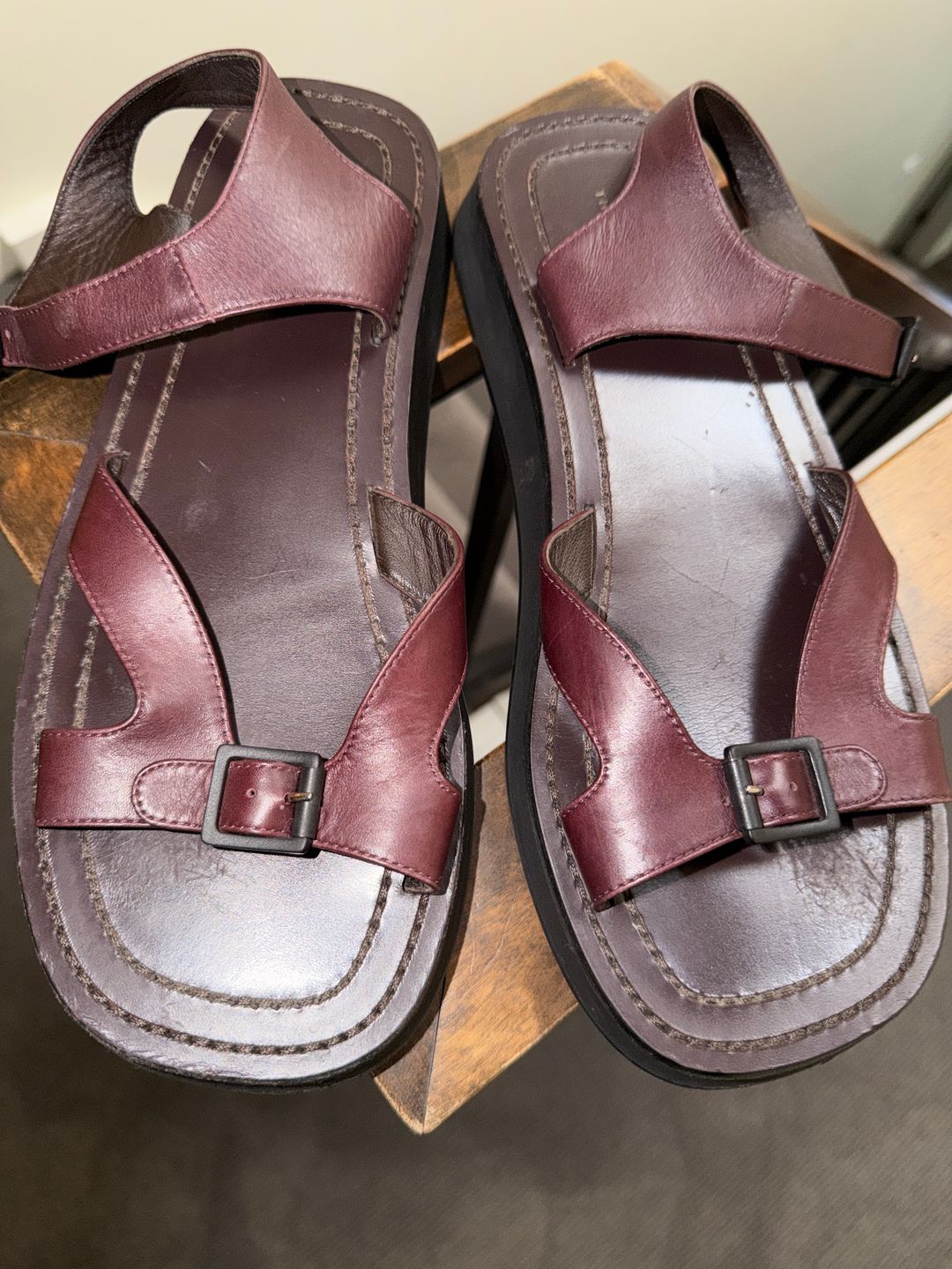 Geri Sandal