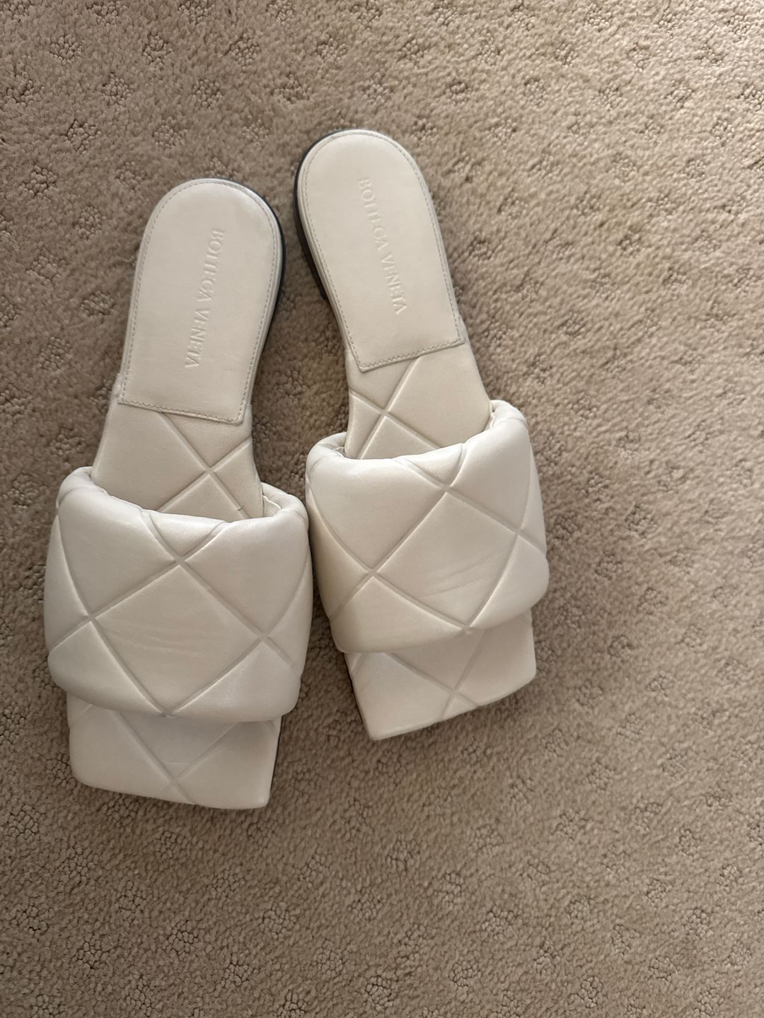 Bottega Veneta Embossed Lido flat