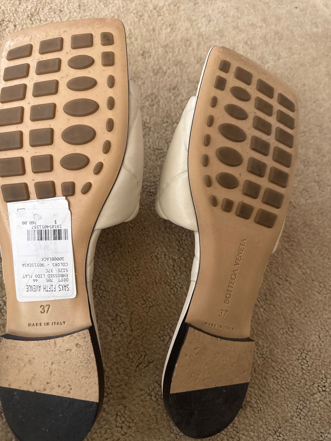 Bottega Veneta Embossed Lido flat