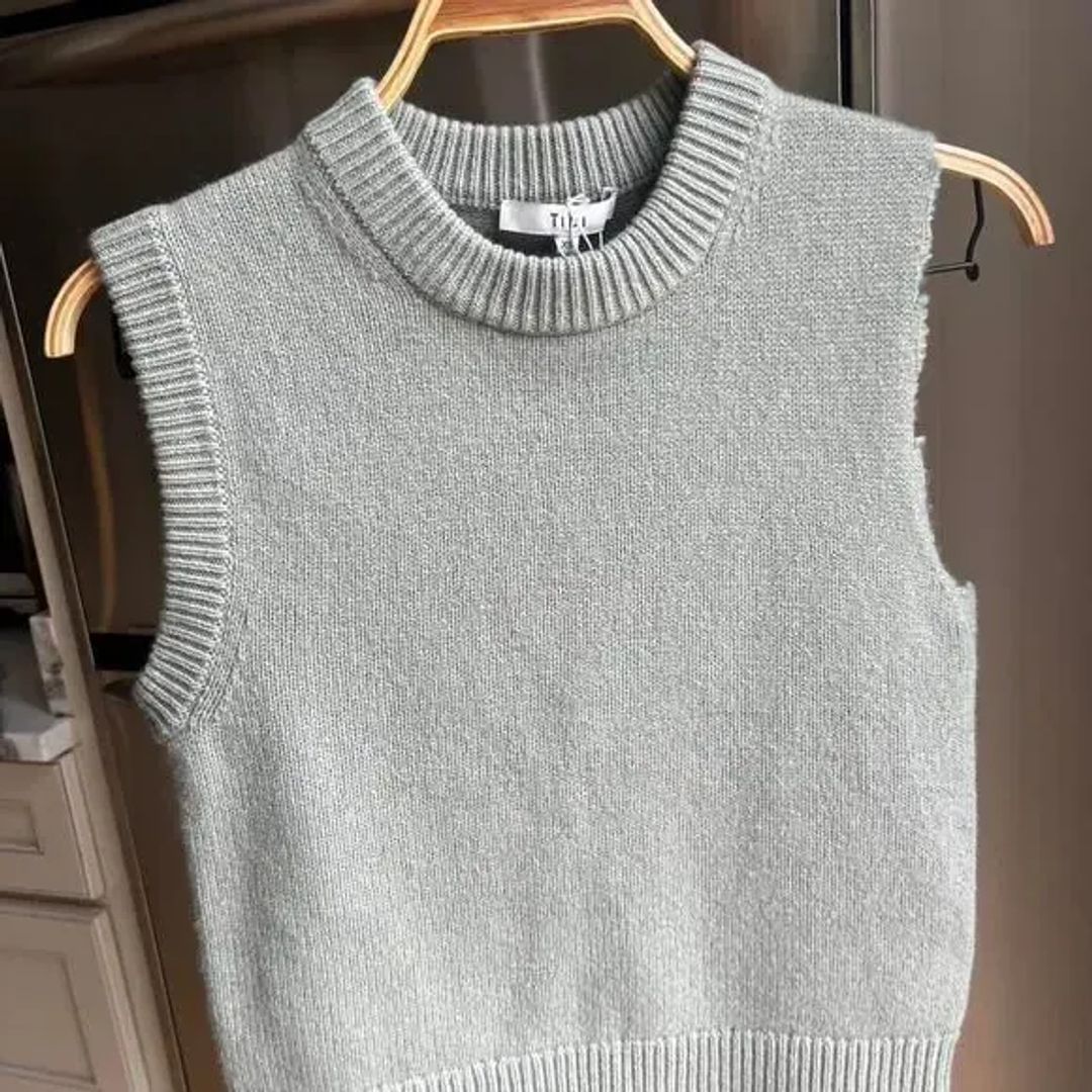 Soft Lambswool Distressed Vest