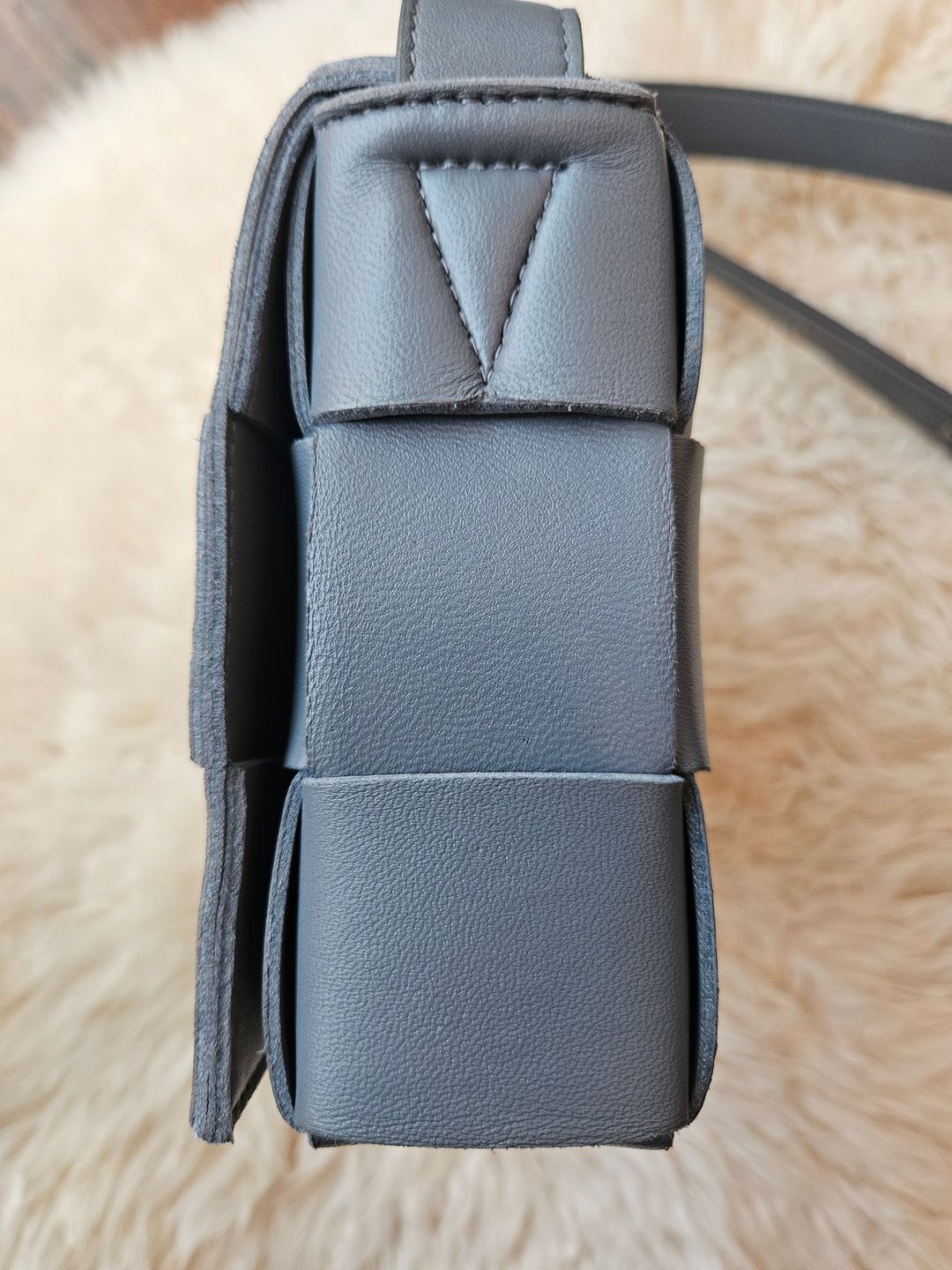 EUC. Bottega Veneta Cassette Bag
