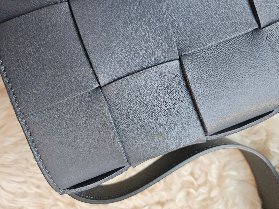 EUC. Bottega Veneta Cassette Bag