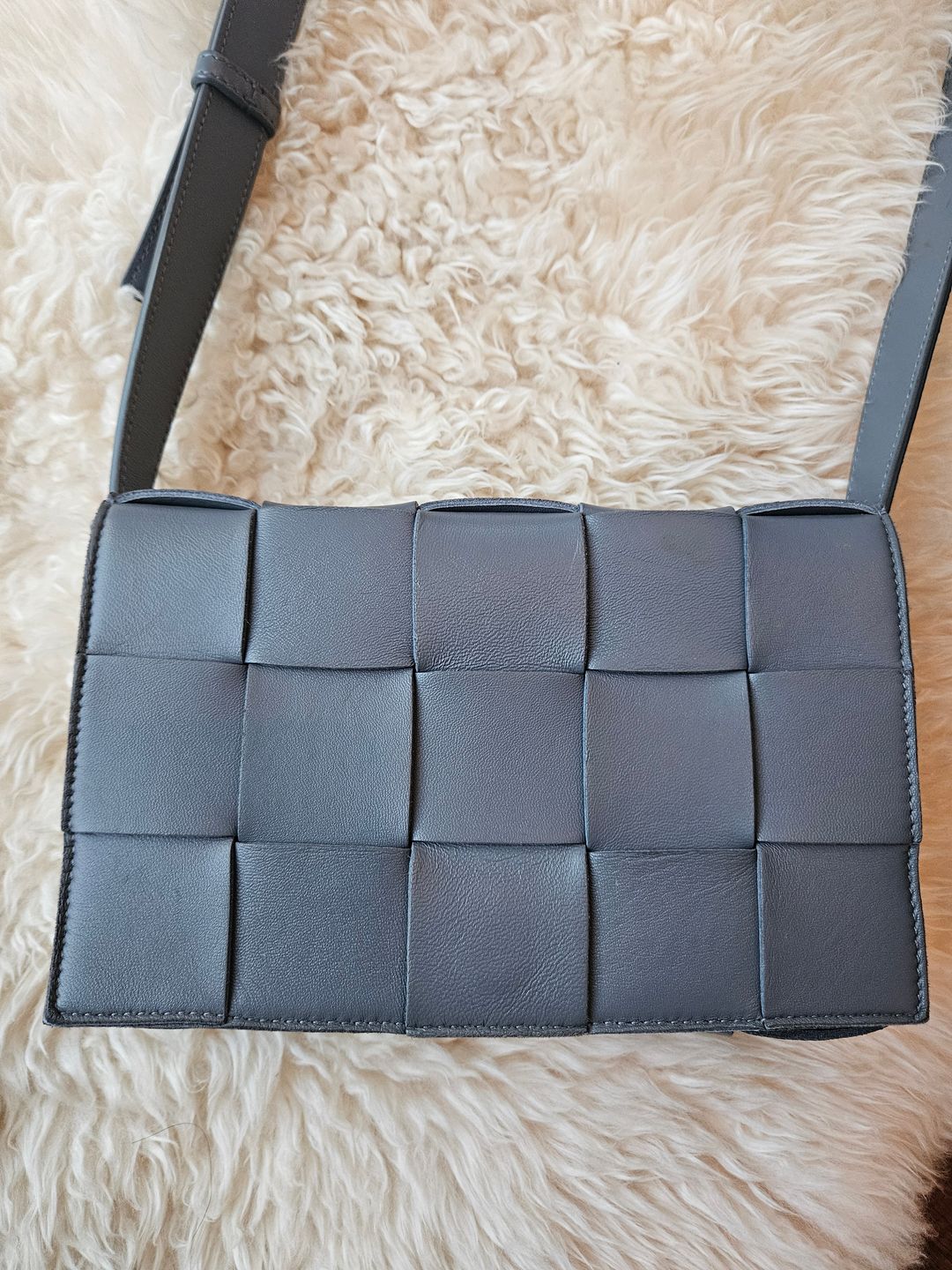 EUC. Bottega Veneta Cassette Bag