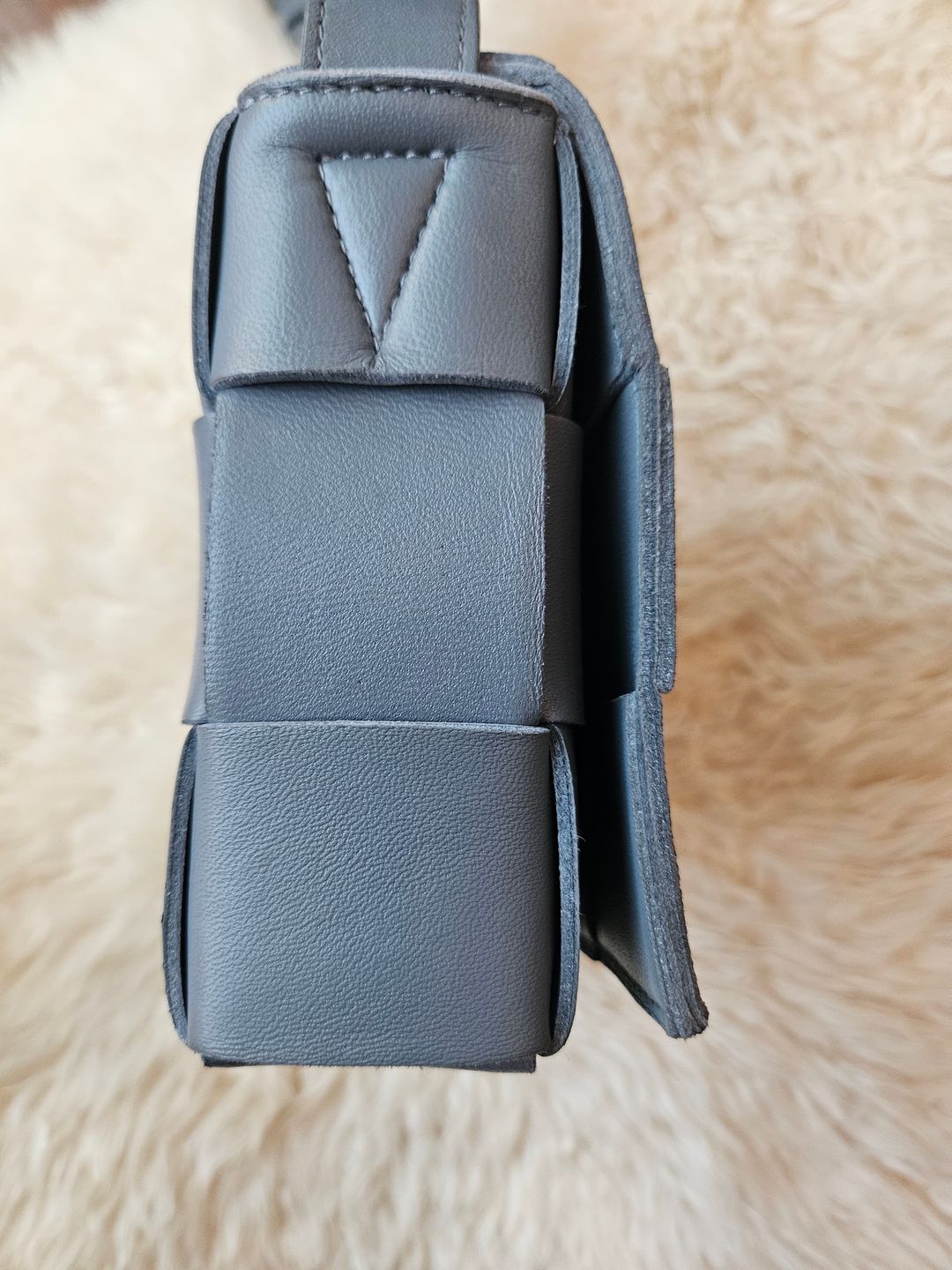 EUC. Bottega Veneta Cassette Bag