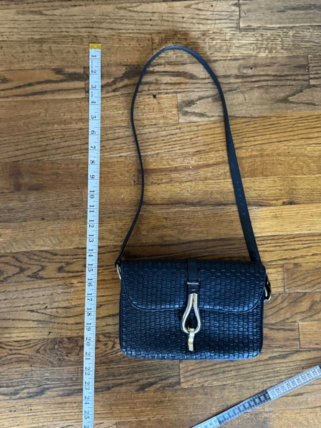 Vintage Navy Woven Leather Crossbody / Shoulder Bag with Gold/Silver Hardware (One Size)