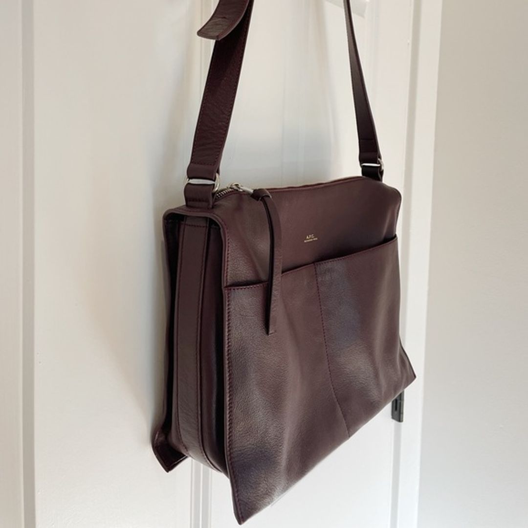 A.P.C. Sac Suzanne Leather Shoulder Bag