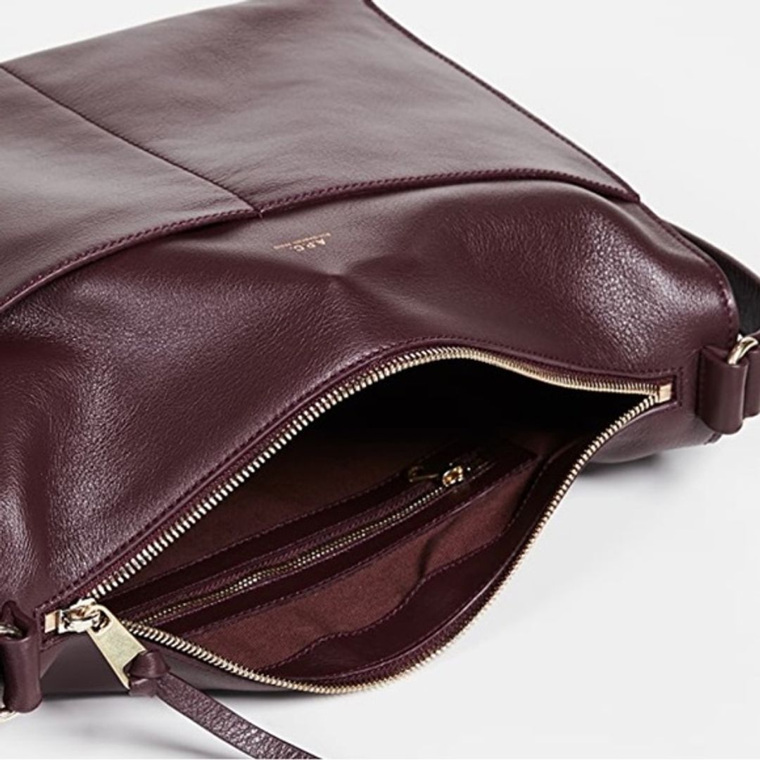 A.P.C. Sac Suzanne Leather Shoulder Bag