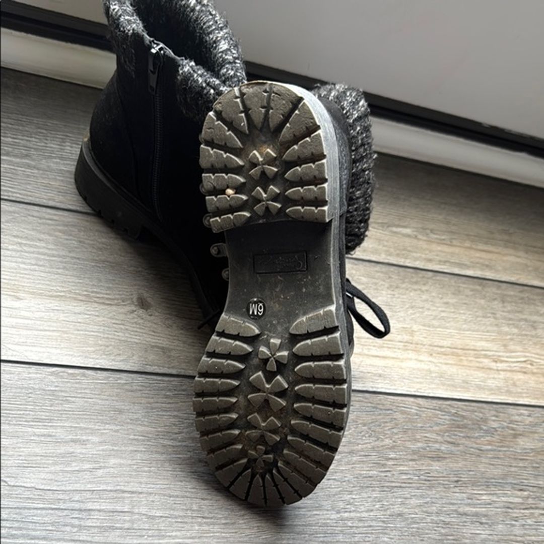 Crown Vintage Black Arctic Bootie with Lace-Up and Zip Design