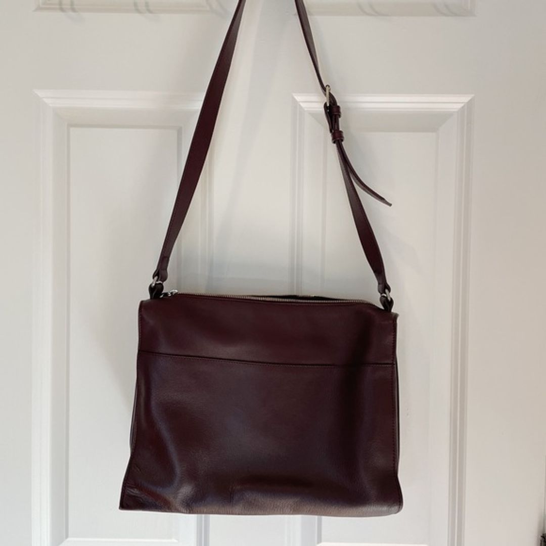 A.P.C. Sac Suzanne Leather Shoulder Bag