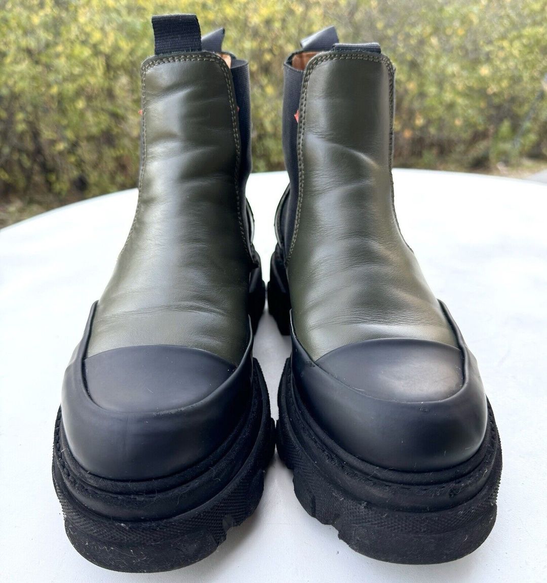Green Low Chelsea Boots