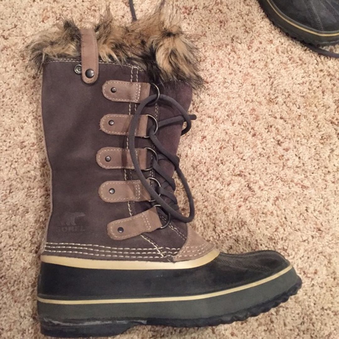 Sorel Joan of Arc Snow Boots with Faux Fur