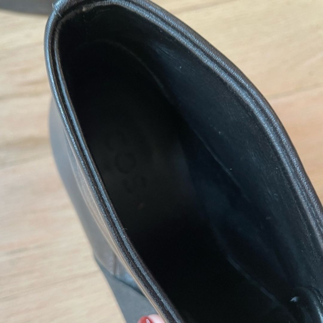 COS Black Leather Shoes 8 US (39 EU)