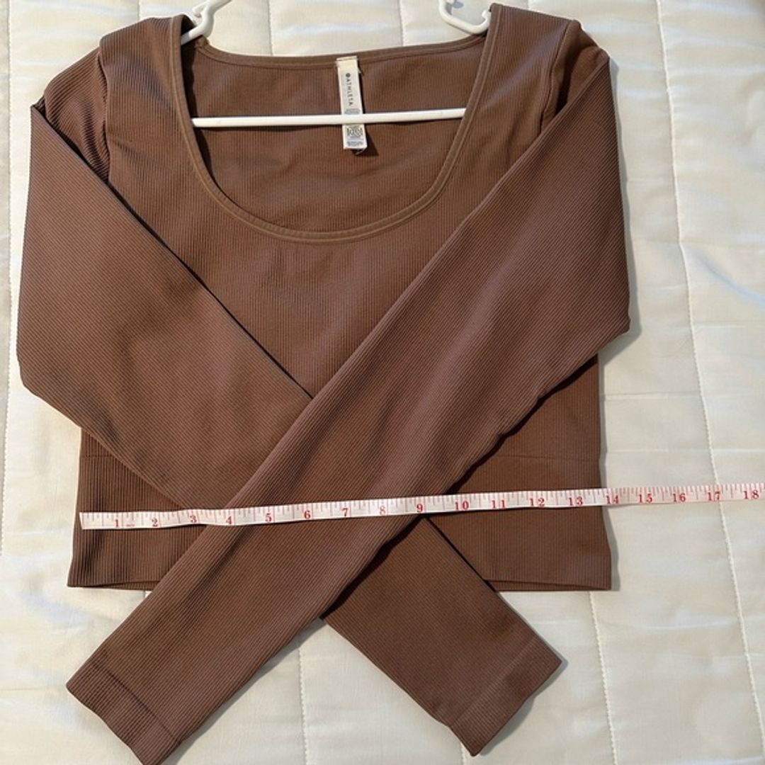 Athleta Ribbed Long Sleeve Scoop Neck Top