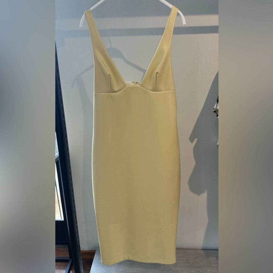 NWT Amanda Uprichard Sorvette Pale Yellow V-Neck Sleeveless Midi Dress