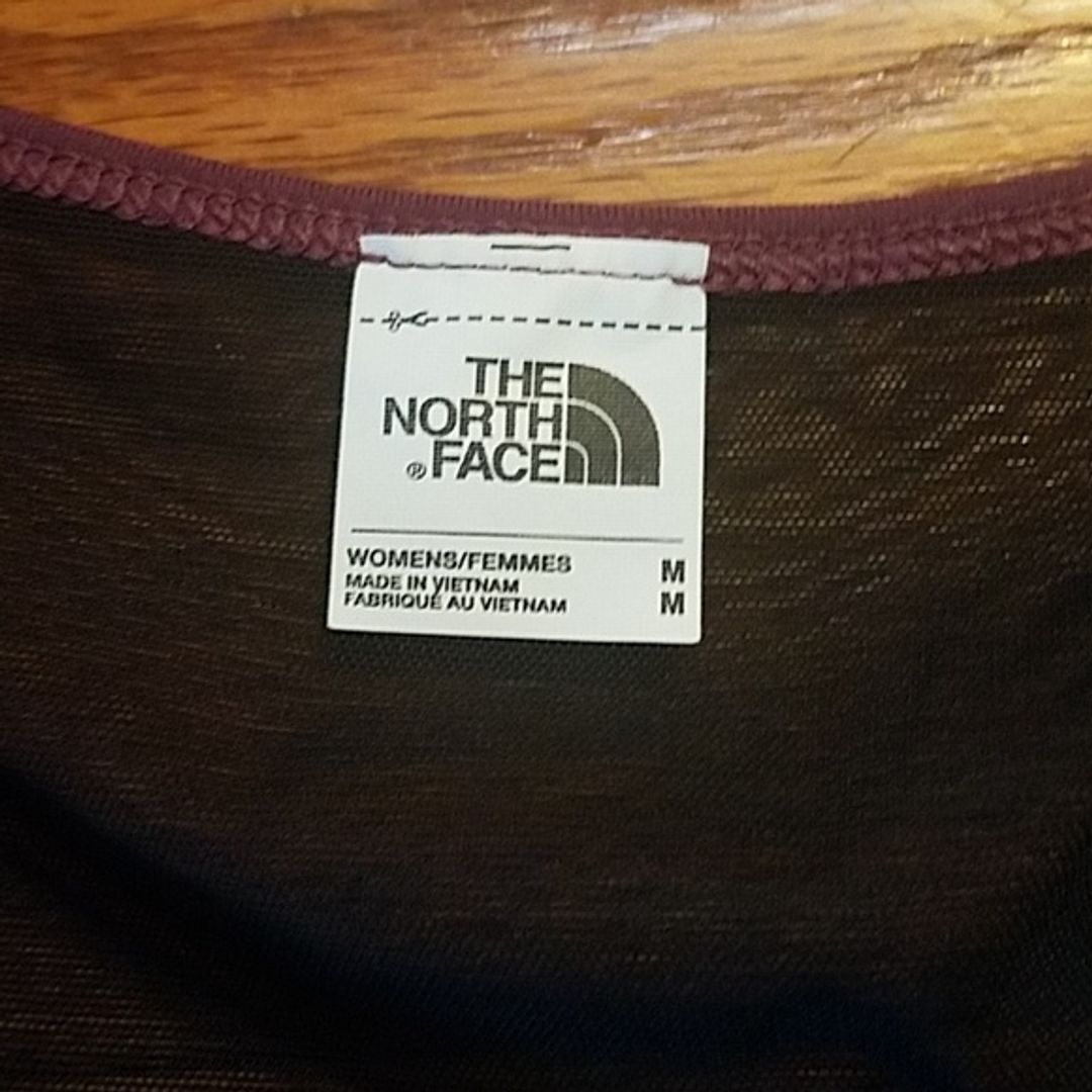 NWT The North Face Morado Top in Purple  Size M US